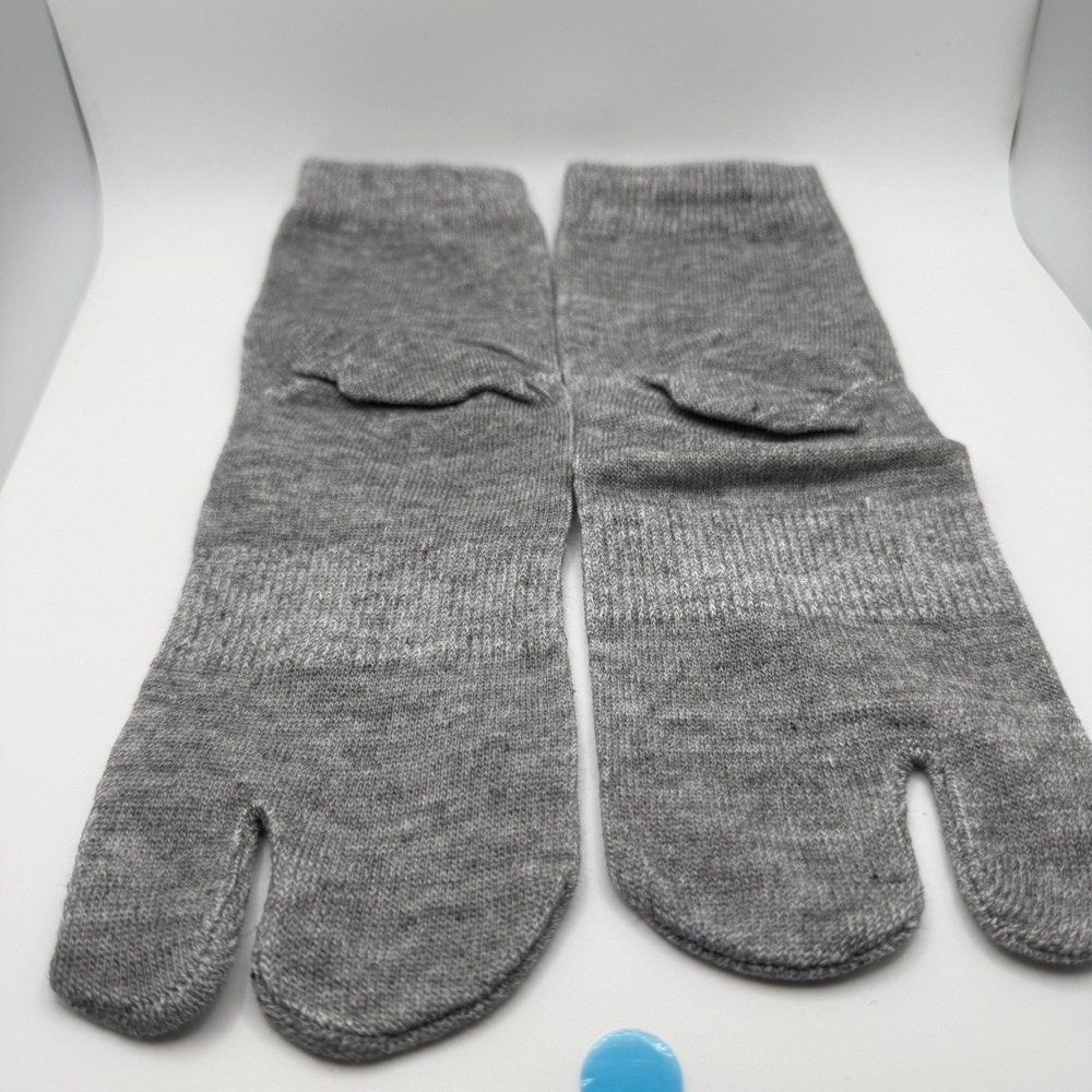Gray Tabi Socks Split Toe Knit Japanese Ninja Flip Flop Minimalist Crew
